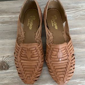 NEW Macarena Huarache Sandals